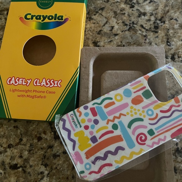 Caseload Classic Mag Safe phone case with built in charge - Picture 3 of 6